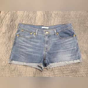 Levi shorts